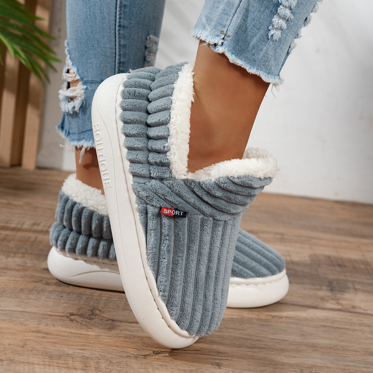 Yves Paris | Chaussons en peluche