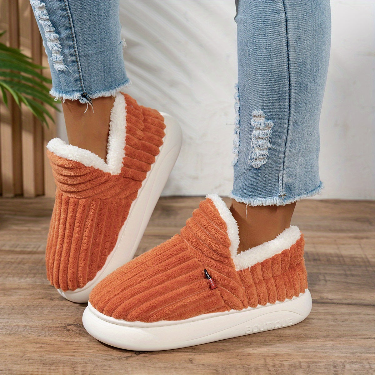 Yves Paris | Chaussons en peluche