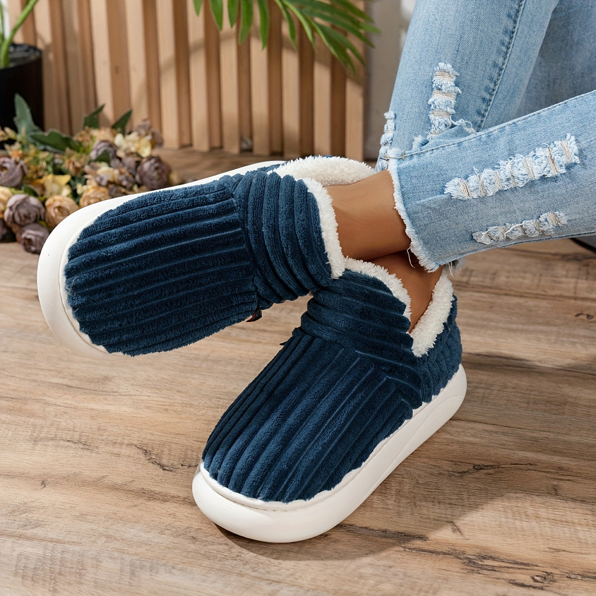 Yves Paris | Chaussons en peluche