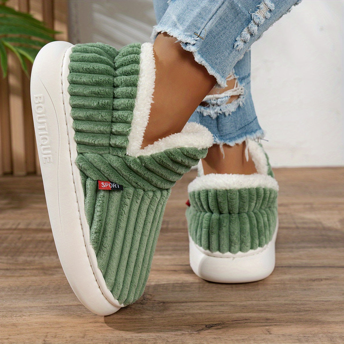 Yves Paris | Chaussons en peluche